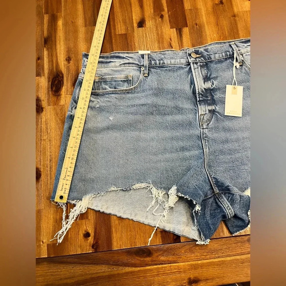 Good American Good ’90s Shorts size 18 denim - Picture 10 of 10